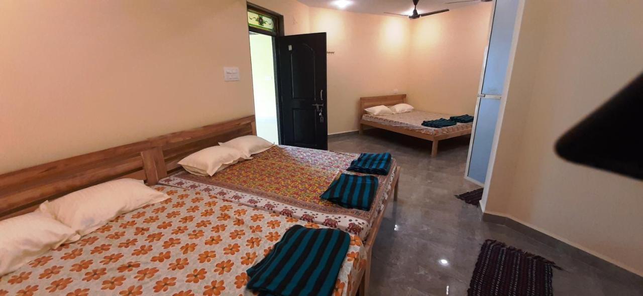 Godwill Kimo Guest House Seraulim Madgaon Esterno foto