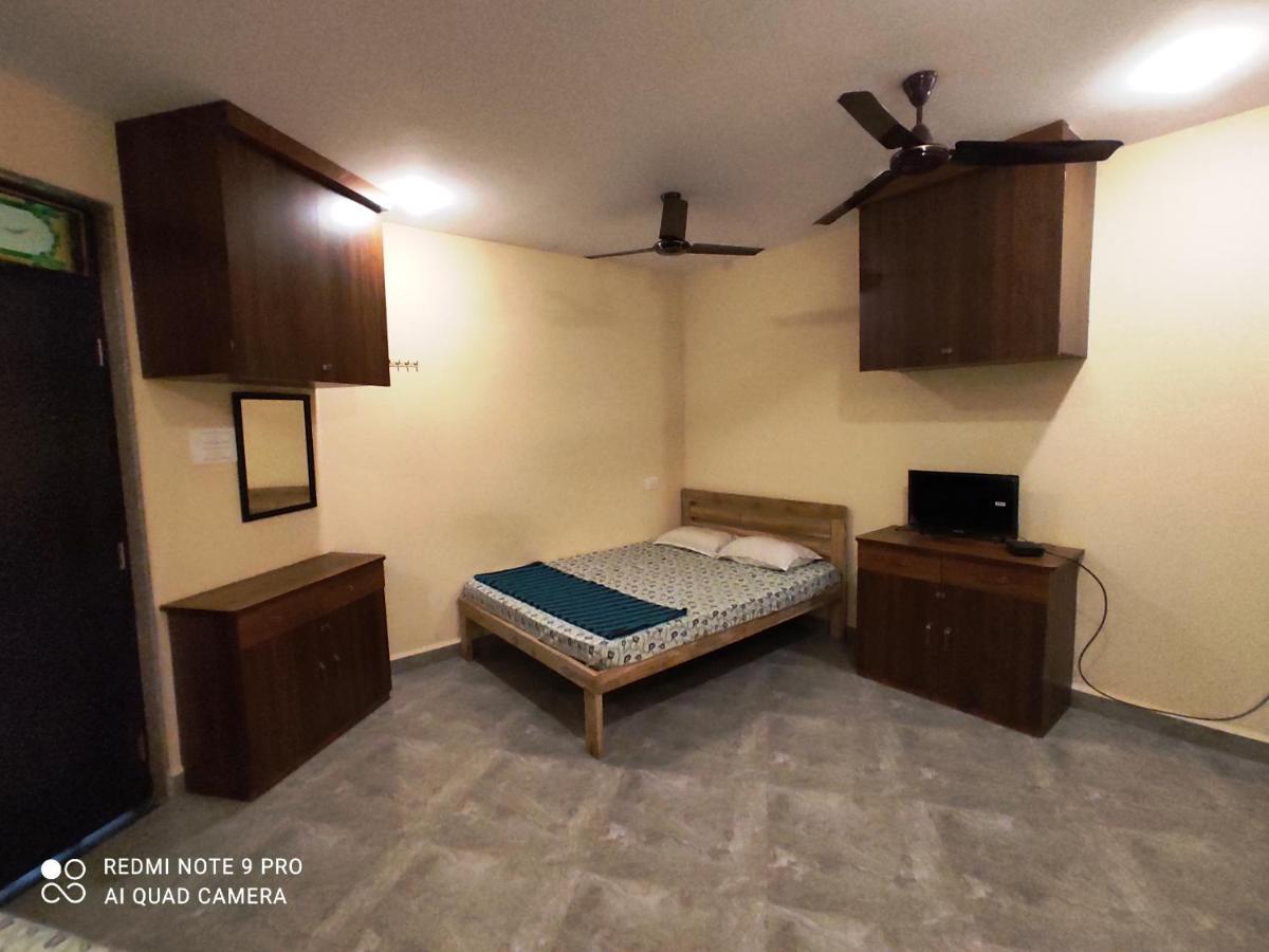 Godwill Kimo Guest House Seraulim Madgaon Esterno foto