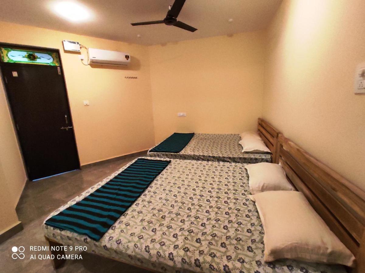 Godwill Kimo Guest House Seraulim Madgaon Esterno foto