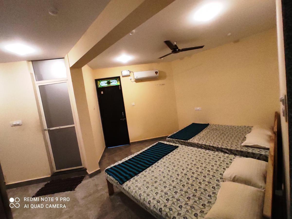 Godwill Kimo Guest House Seraulim Madgaon Esterno foto