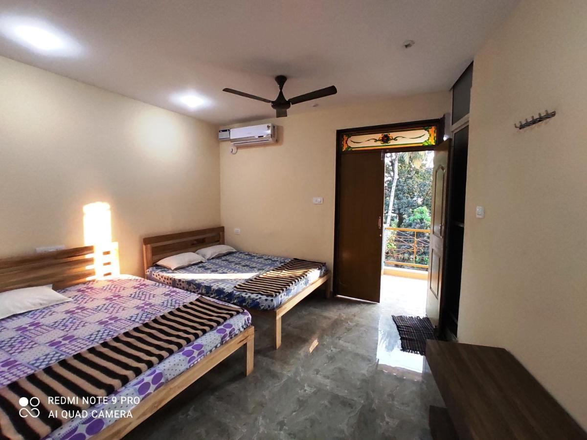Godwill Kimo Guest House Seraulim Madgaon Esterno foto
