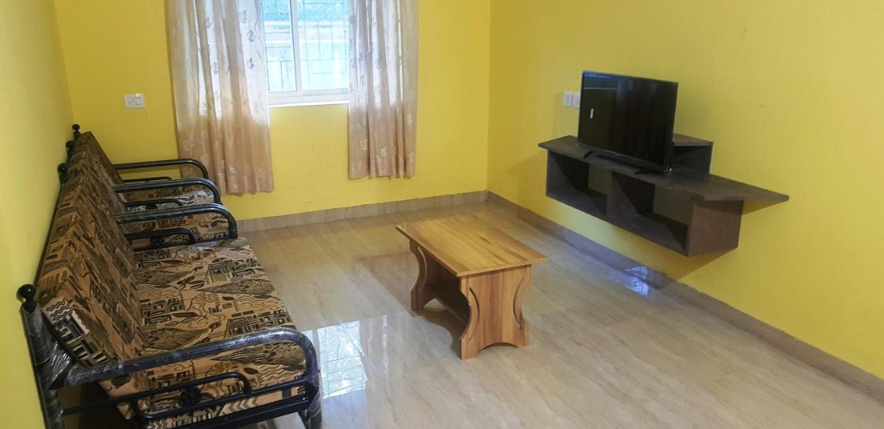 Godwill Kimo Guest House Seraulim Madgaon Esterno foto