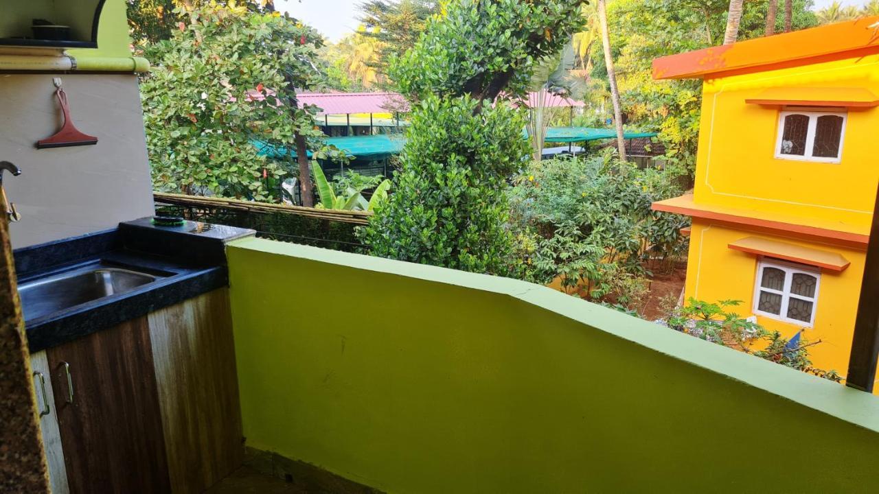 Godwill Kimo Guest House Seraulim Madgaon Esterno foto