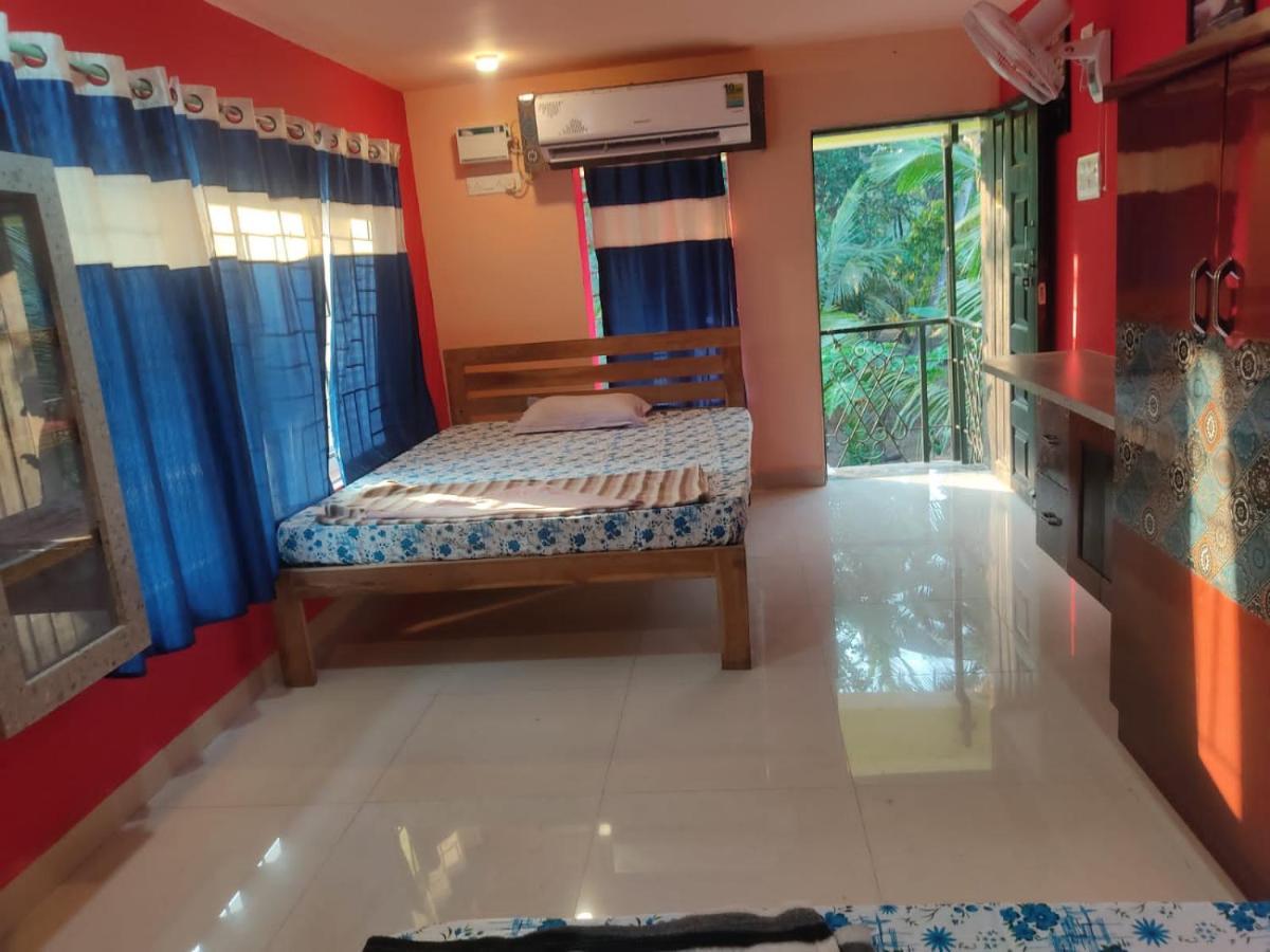 Godwill Kimo Guest House Seraulim Madgaon Esterno foto