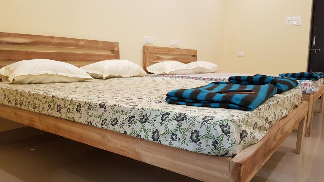 Godwill Kimo Guest House Seraulim Madgaon Esterno foto