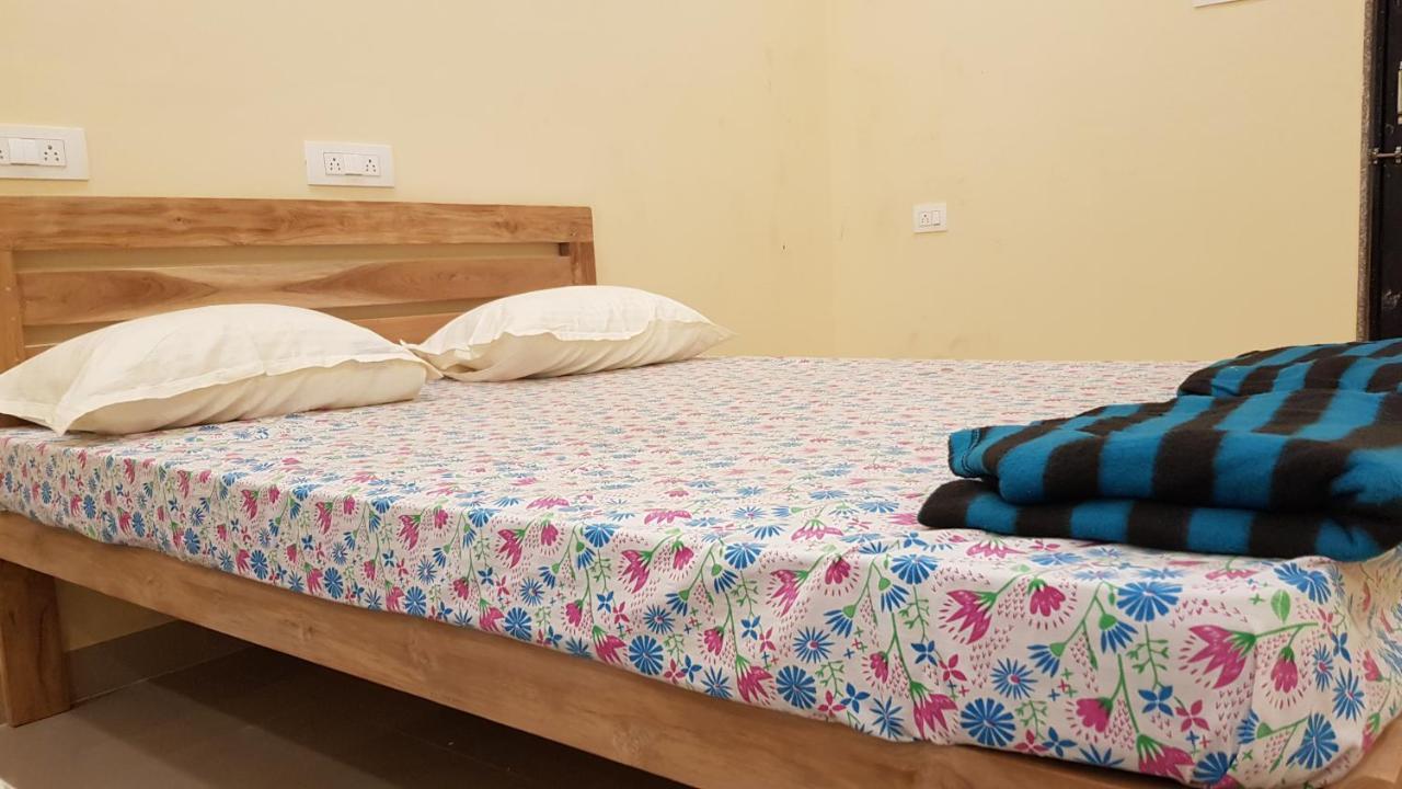 Godwill Kimo Guest House Seraulim Madgaon Esterno foto